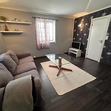 1-bedroom Near Centre Appartamento Ålesund