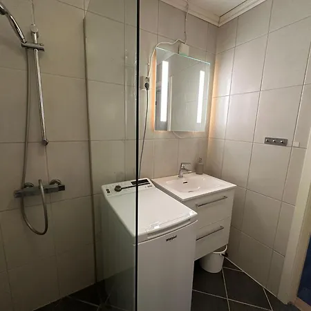 1-bedroom Near Centre *